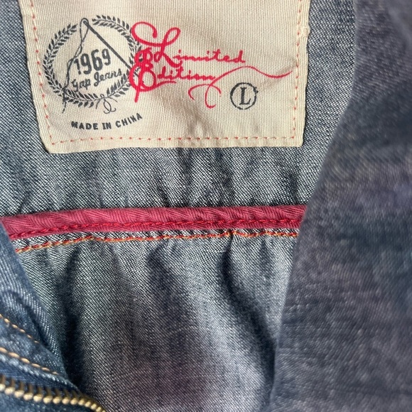 Gap Limited Edition Jean Jacket 🧥Large - Picture 4 of 7